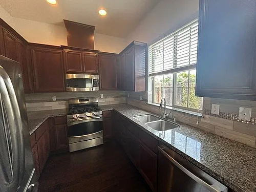 6 Ghirardi Pl Photo 1