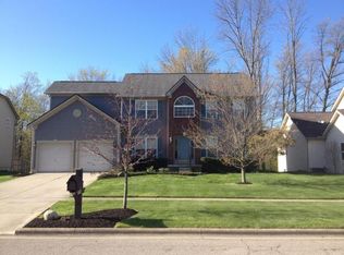 6607 Estate View Dr S, Blacklick, OH