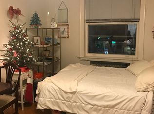 1637 Orrington Ave APT 207, Evanston, IL 60201
