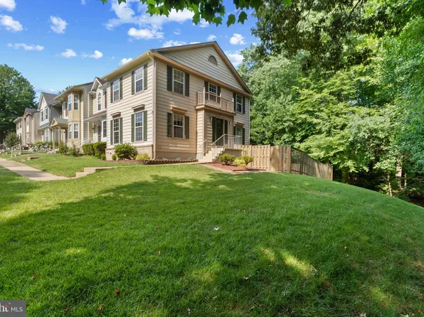 14052 Oxbridge Inn Ct, Woodbridge, VA 22193