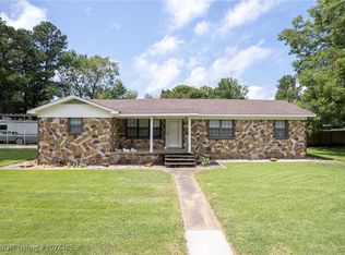 531 Bell Rd, Greenwood, AR 72936