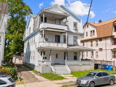 26 Barker Street, Hartford, CT, 06114