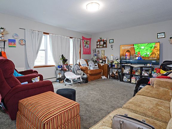 3rd image of 212 42nd Ave NE #2