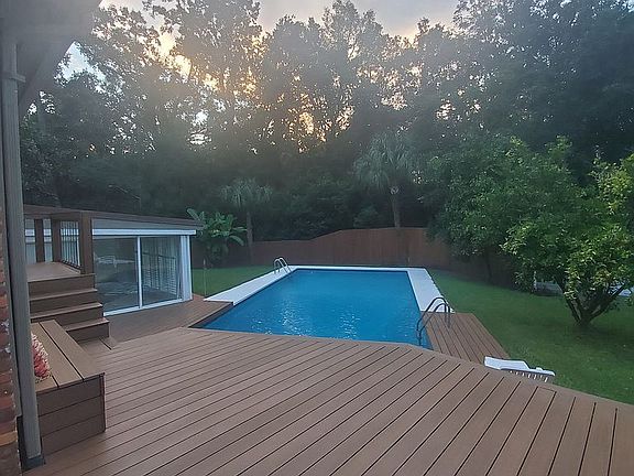 3rd image of 2104 Mulberry Blvd