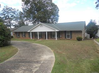 50 Shady Nook Dr, Deatsville, AL 36022