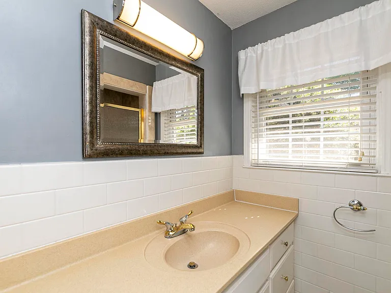 941 Evergreen Ave — Photo 22