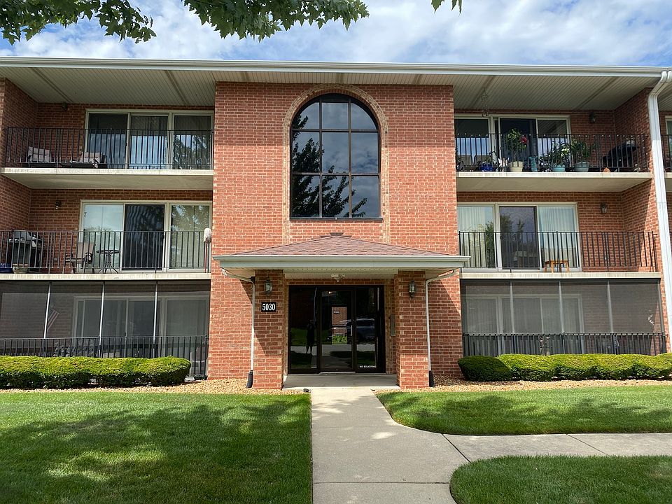 1st image of 5030 W Circle Dr #106