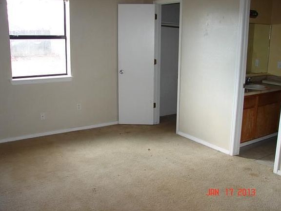 4th image of 2440&2442 W Olrich St
