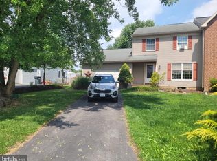 35 Derby Ln, Lancaster, PA 17603