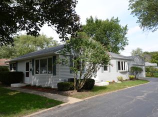2104 Park St, Rolling Meadows, IL 60008