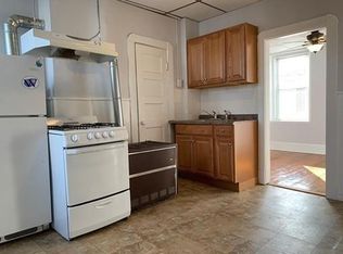 75 Charter St APT 5F, Boston, MA 02113