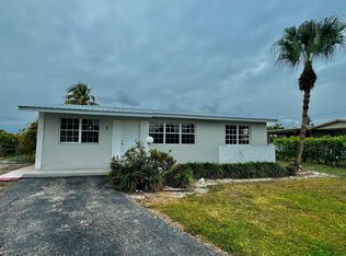 1 NE I Ave, Belle Glade, FL 33430