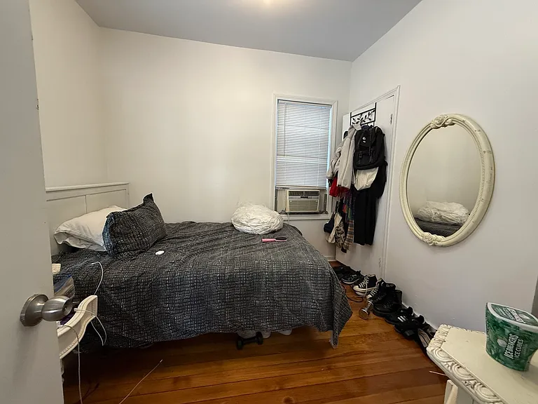 68-70 Wyeth St #3 — Photo 2