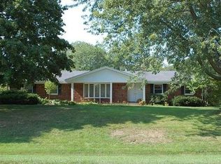 11450 W Shields Dr, Franklin, WI 53132