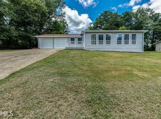 439 Valerie Cir, Hiram, GA 30141