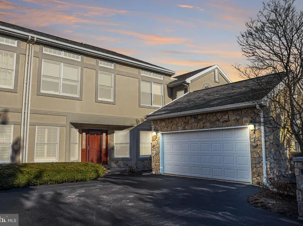 106 Asbury Ln, State College, PA 16801