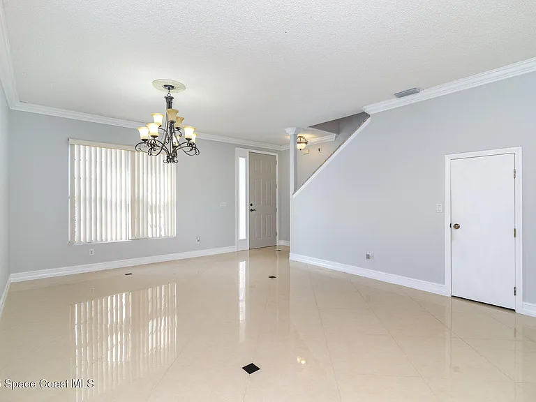 2893 Glasbern Cir — Photo 7
