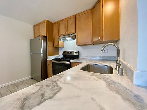 4th image of 3131-3157 Solano Ave #3131