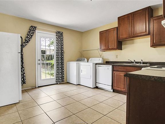 4th image of 3309 Lodgepole Cir
