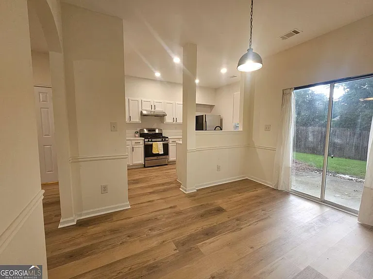 619 Kenridge Way — Photo 10