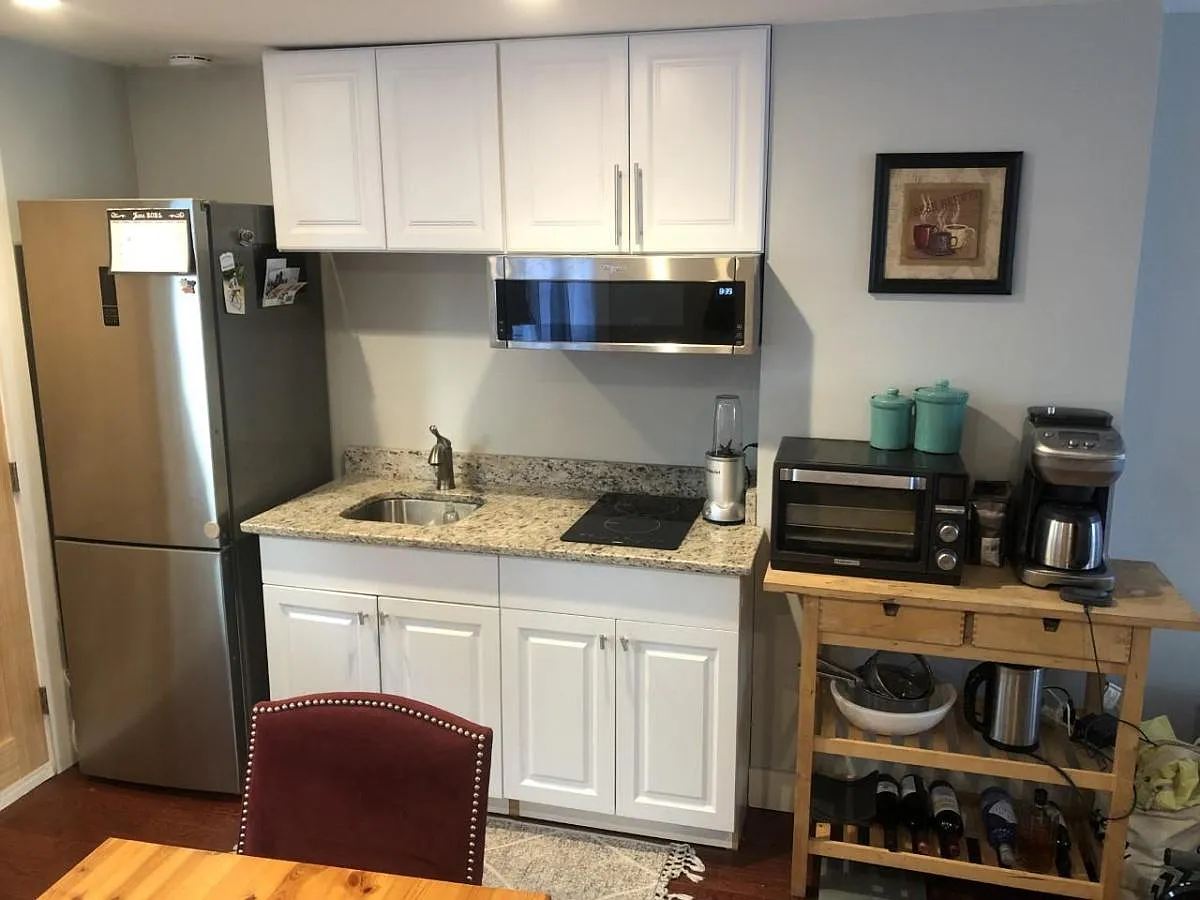 1 bed, 500 sqft, $1,850 — Photo 1