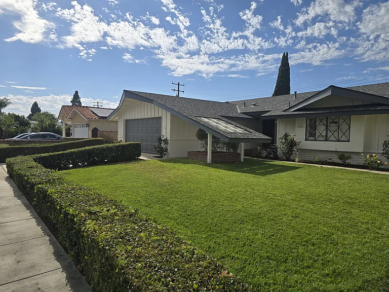 10651 Alderson Ave — Photo 16