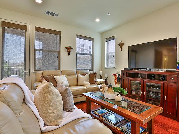 5th image of 255 Montalcino Cir