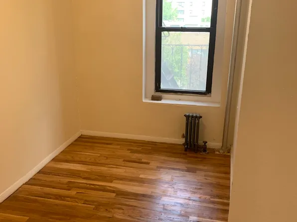 210 Rivington Street 11 image 3 of 16
