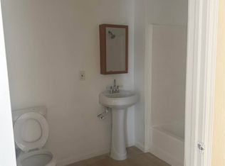 180 Norris Rd APT 4, Bakersfield, CA 93308