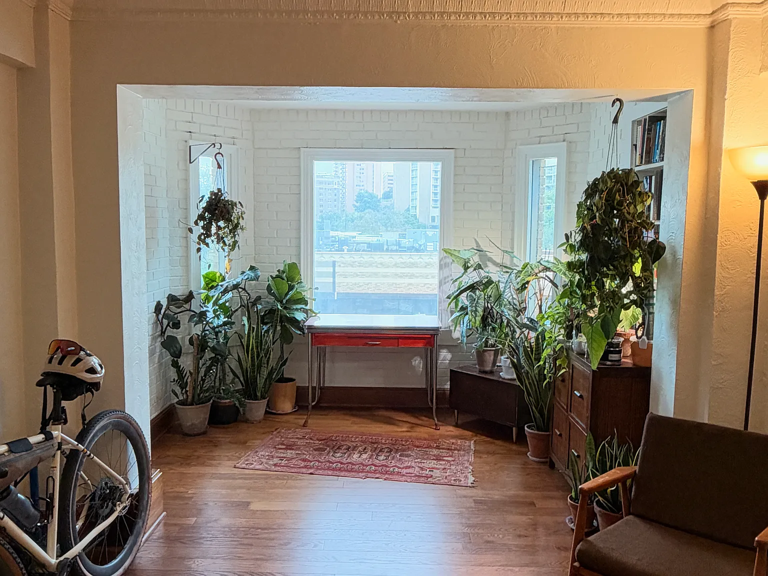 1 bed, 727 sqft, $1,450 — Photo 2