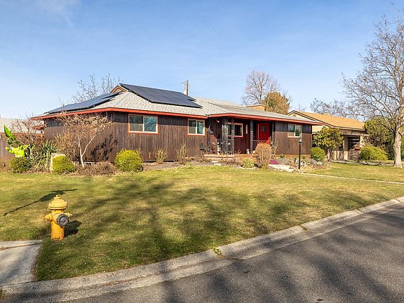 3rd image of 2001 Everest Ave