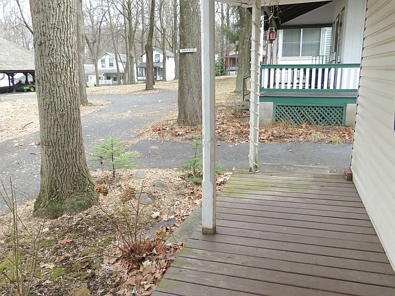3rd image of 33 Mount Lebanon Dr
