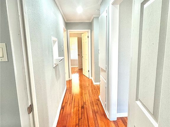 4th image of 1503 Bexar Ave
