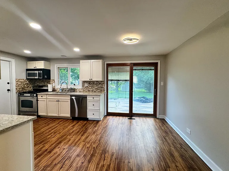 134 S Salem Dr — Photo 7