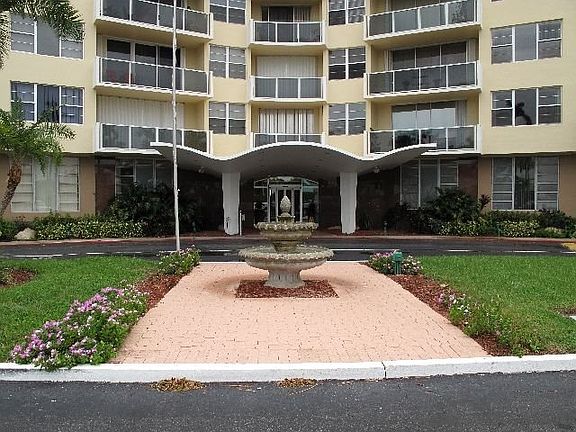 3rd image of 2800 N Flagler Dr APT 701