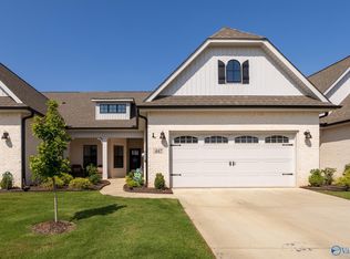 447 Legend Oak Way SW, Huntsville, AL 35824