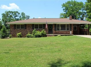 117 Redwood Dr, Belton, SC 29627