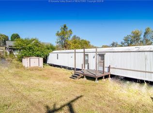 130 Myrtle Tree Rd, South Charleston, WV 25309