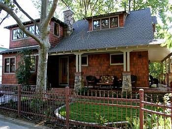 5th image of 438 Neal St