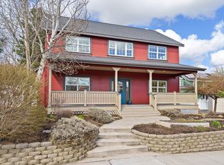 2082 NE Cradle Mountain Way, Bend, OR 97701