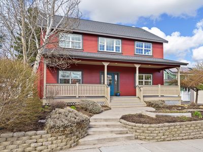 2082 NE Cradle Mountain Way, Bend, OR, 97701
