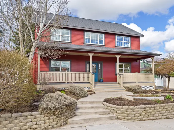 2082 NE Cradle Mountain Way, Bend, OR 97701