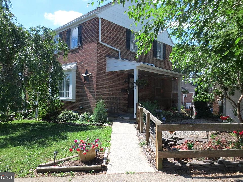 1st image of 288 Diamond St