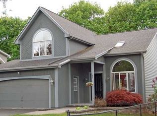 39 Dale Rd, Rochester, NY 14625