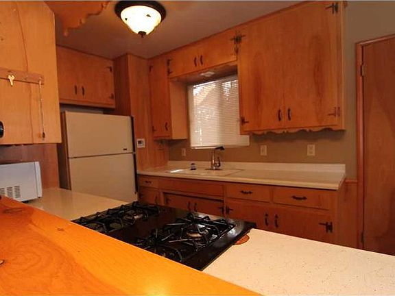 5th image of 1155 Teton Dr