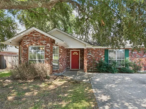 142 Star Pl, Belle Chasse, LA 70037