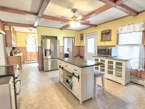 3rd image of 76 Abbott Ave