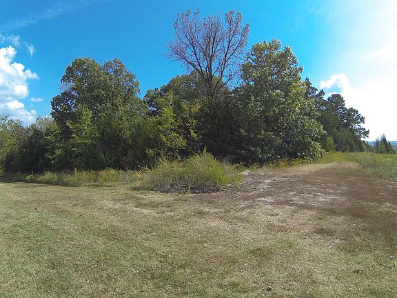 2nd image of S Wildwood Dr