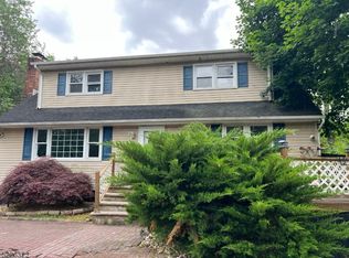 459 Franklin Blvd, Somerset, NJ 08873