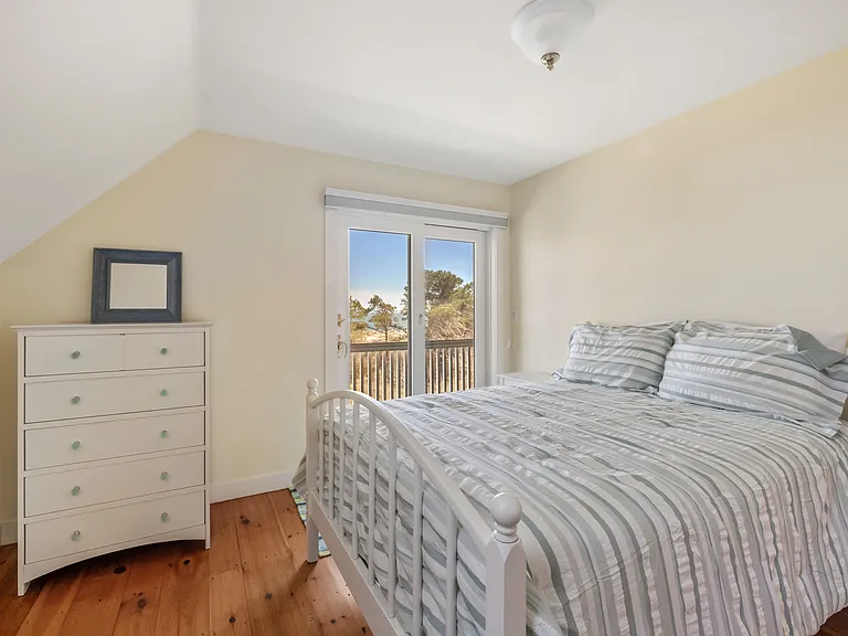 1 Beach House Ln — Photo 18